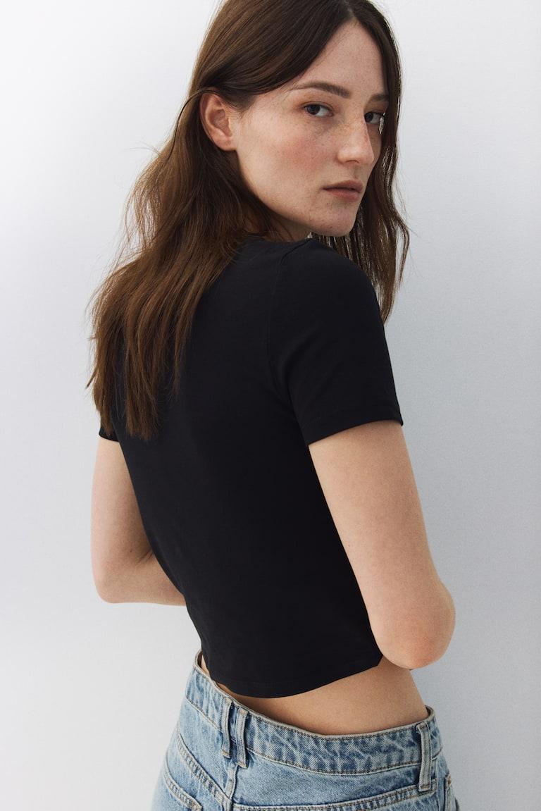 H&M Kurzes T-Shirt Räumungsverkauf