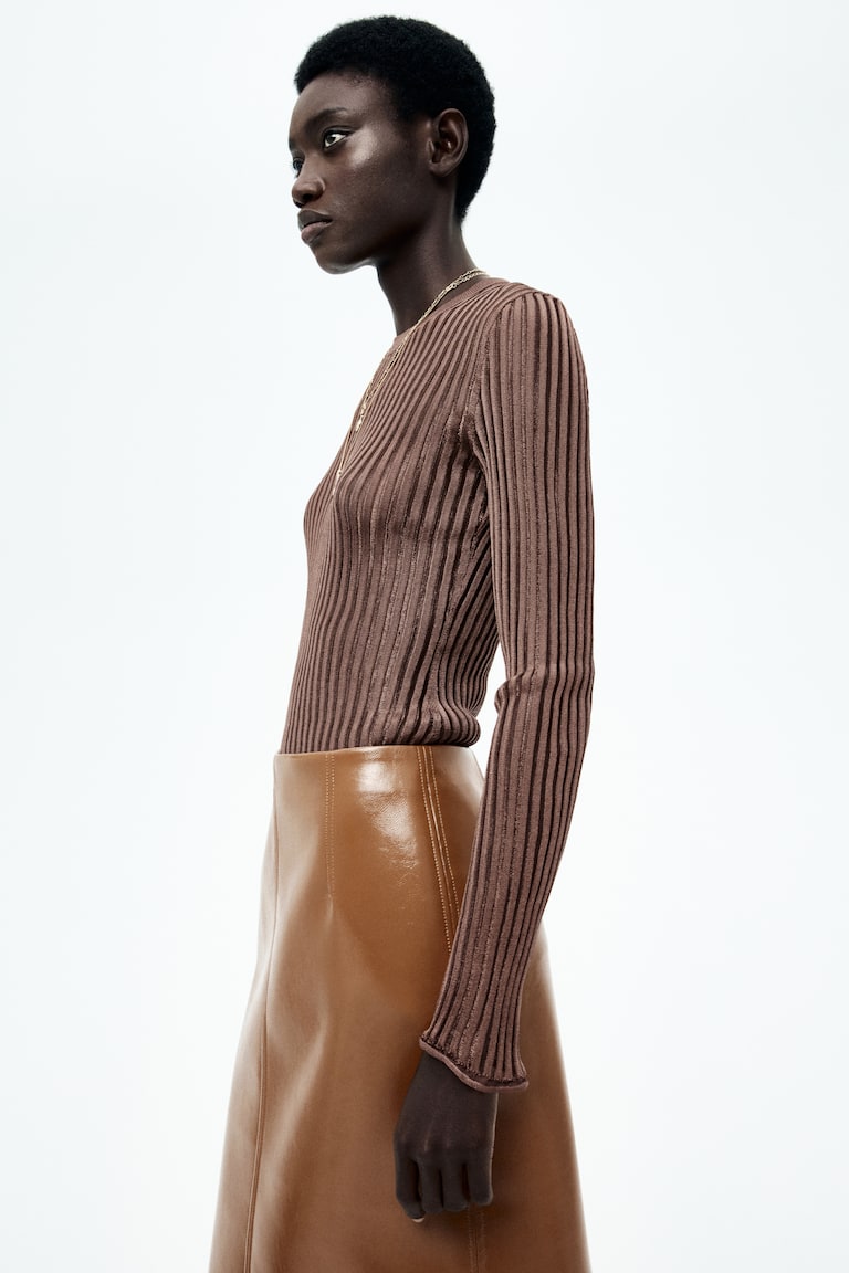 H&M Durchscheinendes Shirt in Rippstrick Wochenangebot