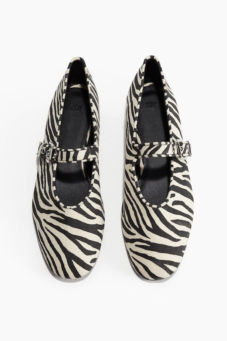 H&M Mary-Janes Zeitbegrenzte Promotion