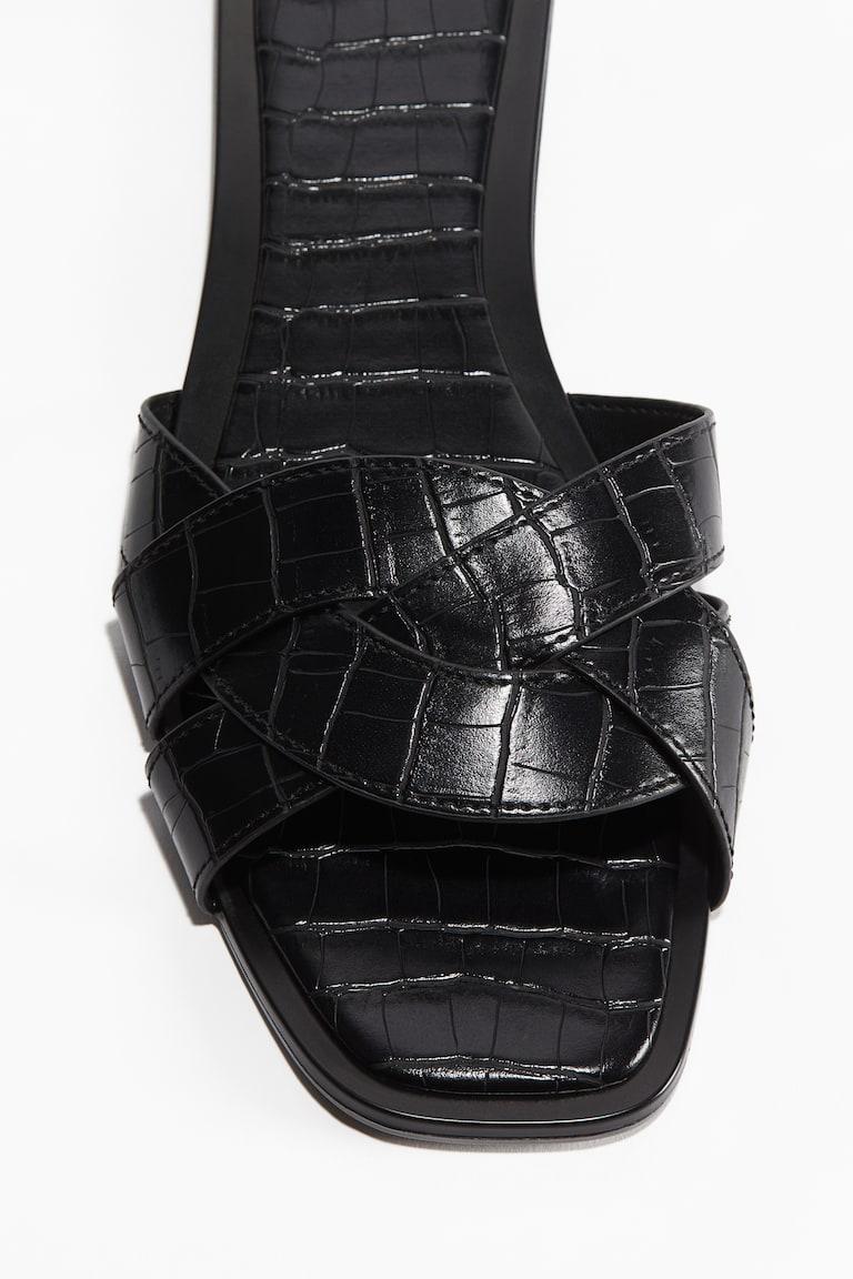 H&M Sandalen mit Flechtriemen zollfrei