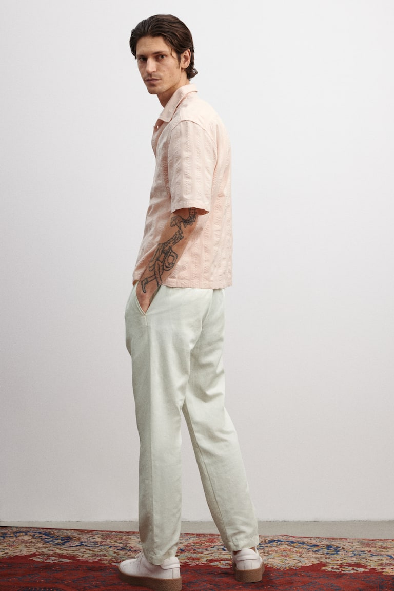 H&M Hose aus Lyocellmix in Regular Fit Jubiläumsangebot