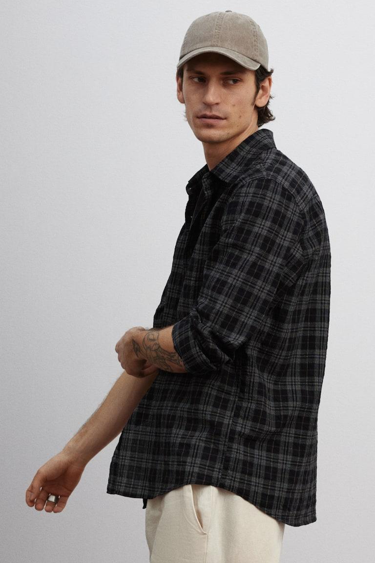H&M Hemd mit Struktur in Loose Fit Blitzangebot