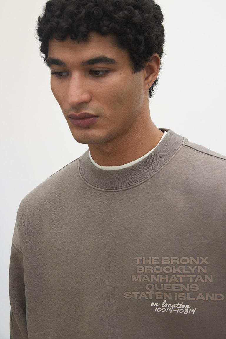 H&M Bedrucktes Sweatshirt in Loose Fit Discount Store für neue Produkte