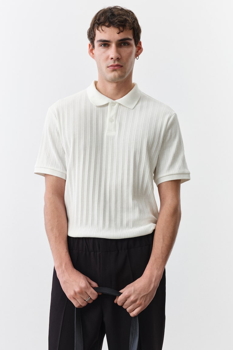 H&M Poloshirt aus Strukturjersey in Slim Fit 50% Rabatt mit kostenlosem Versand