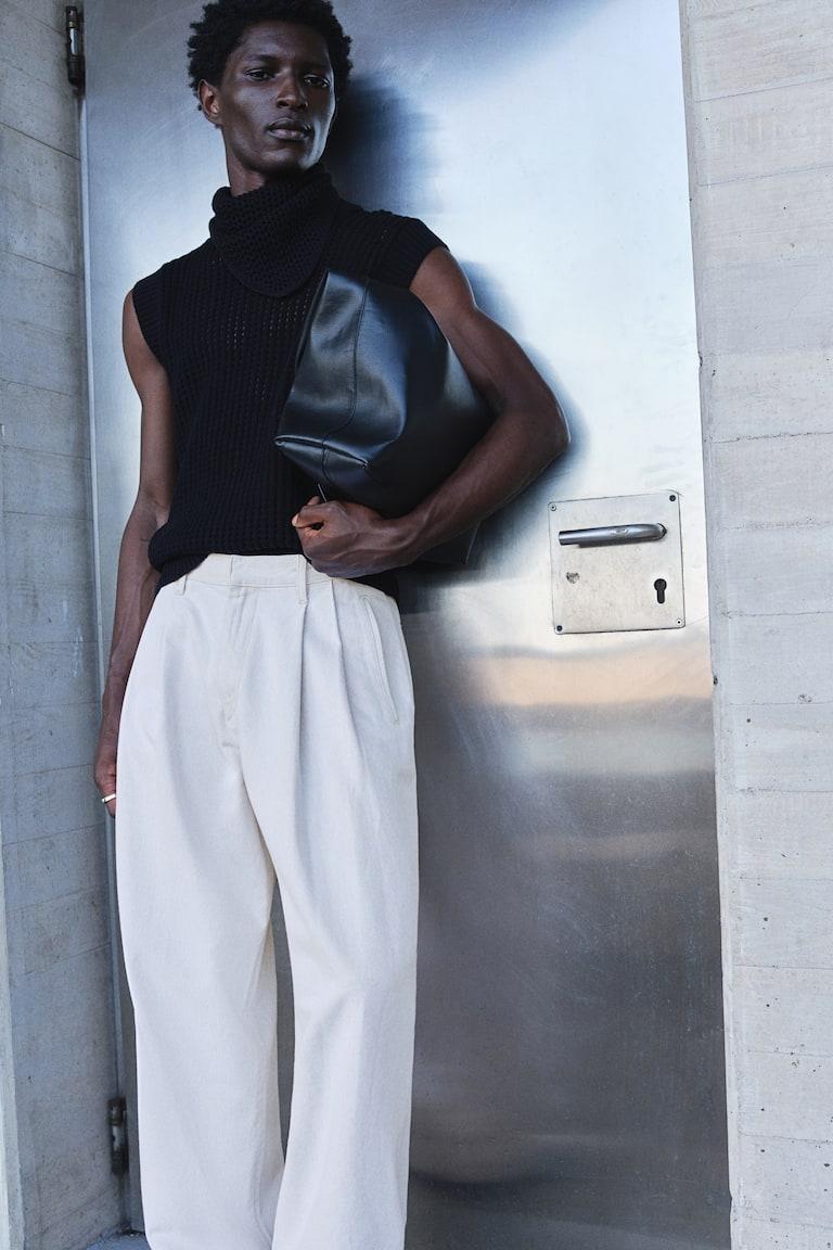 H&M Denimhose in Relaxed Fit im Angebot