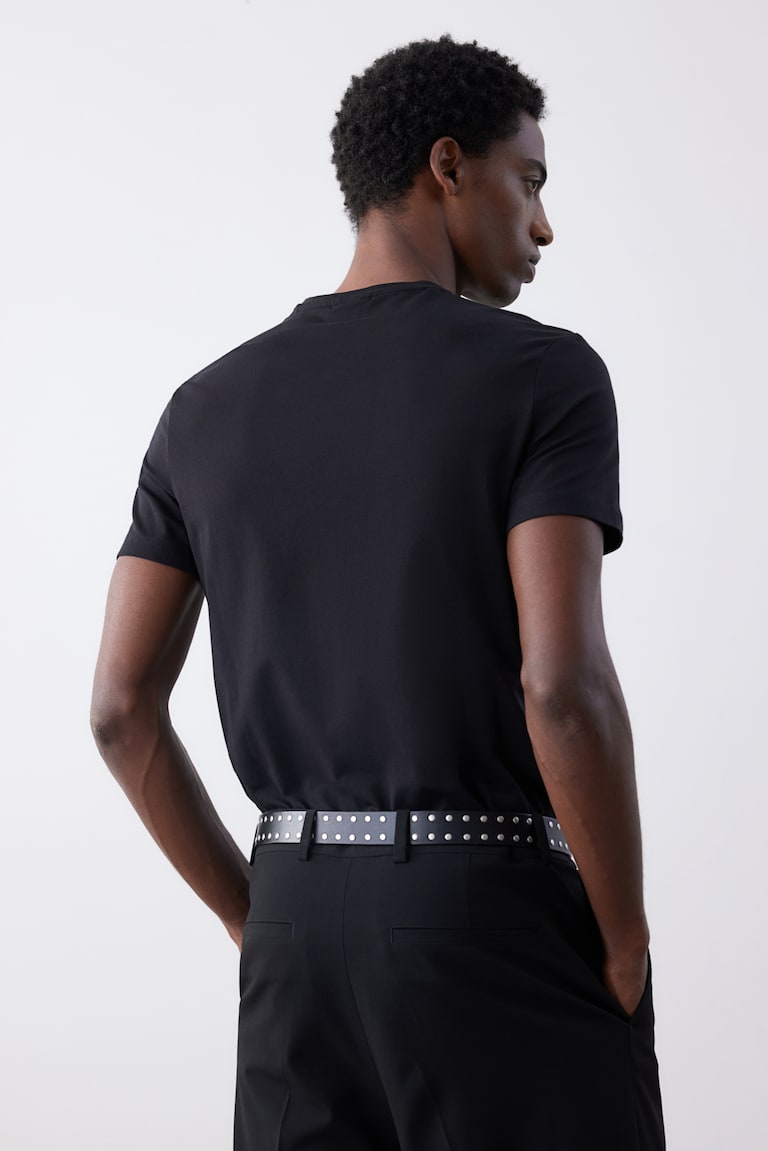 H&M T-Shirt mit V-Ausschnitt Slim Fit Outlet