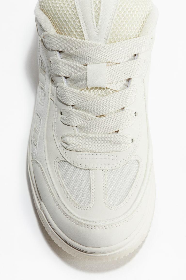 H&M Sneaker Schlussverkauf