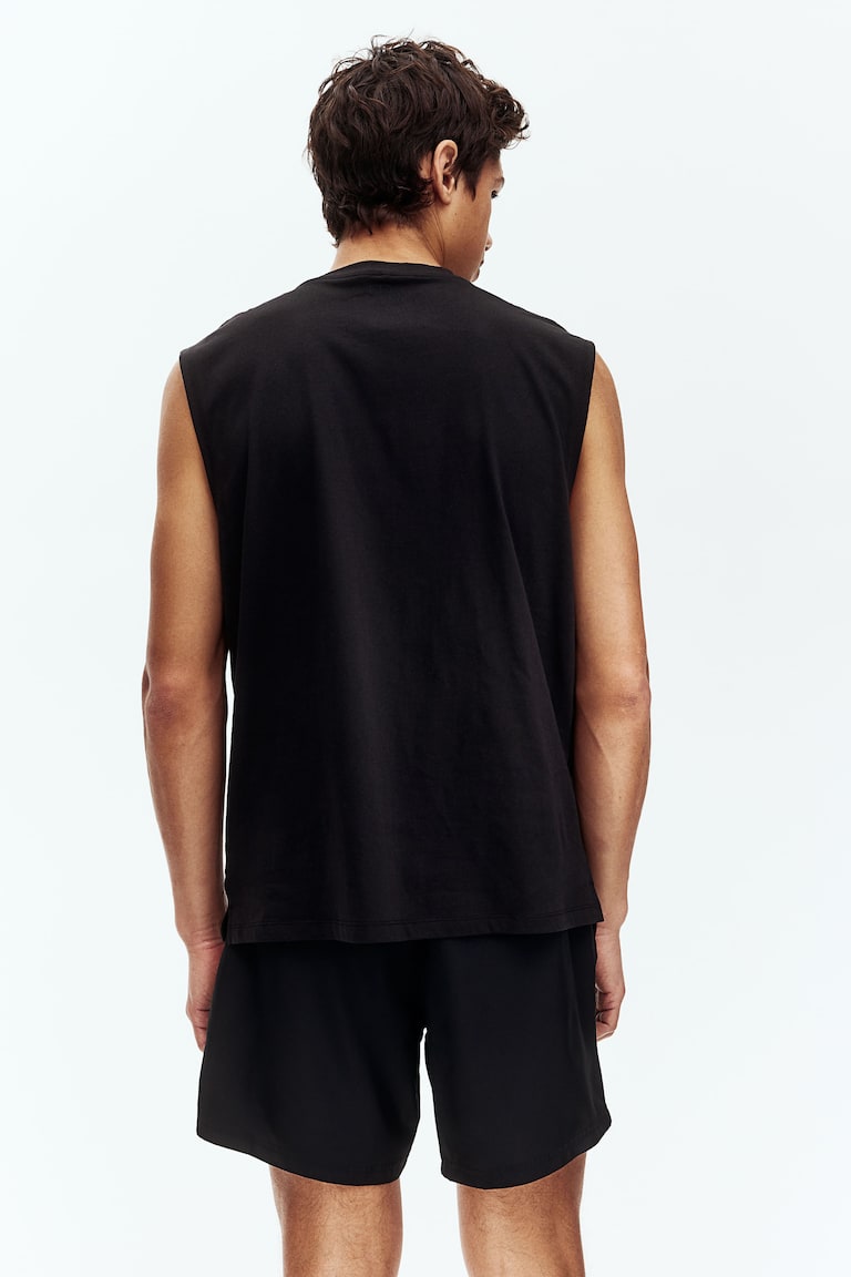 H&M Halblange Sportshorts mit DryMove™ Cyber Monday