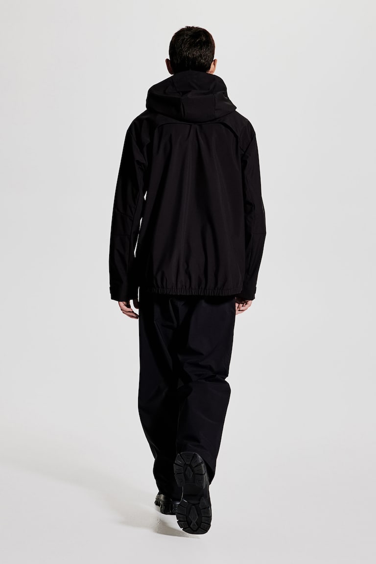 H&M Wasserabweisende Softshelljacke in Regular Fit Letzte 3 Tage