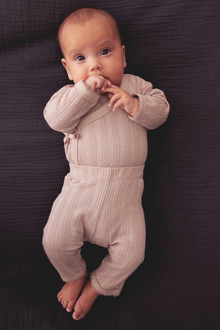 H&M Jerseybody mit Pointellemuster Vatertagsangebot
