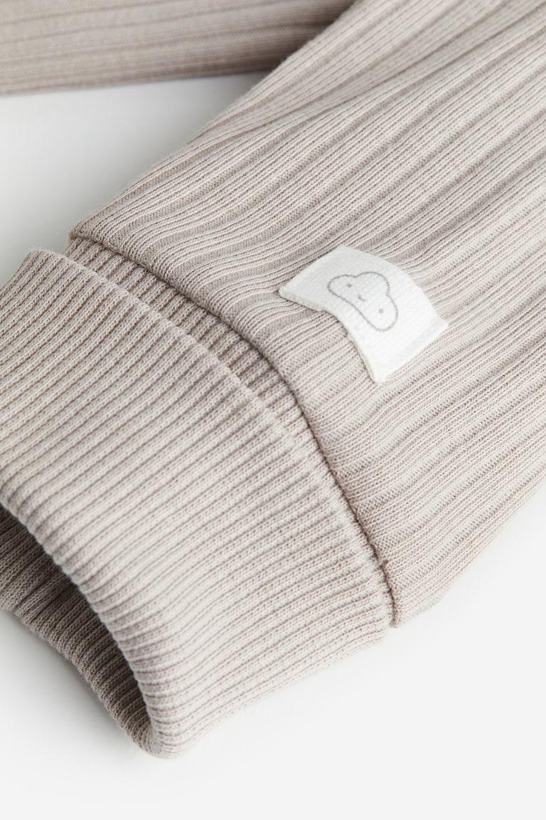 H&M Mitwachsender Strampler Muttertagsangebot