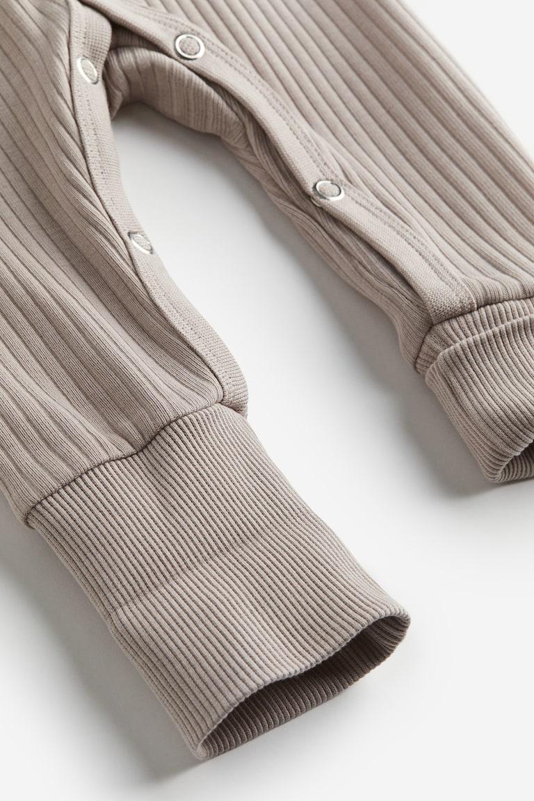 H&M Mitwachsender Strampler Muttertagsangebot