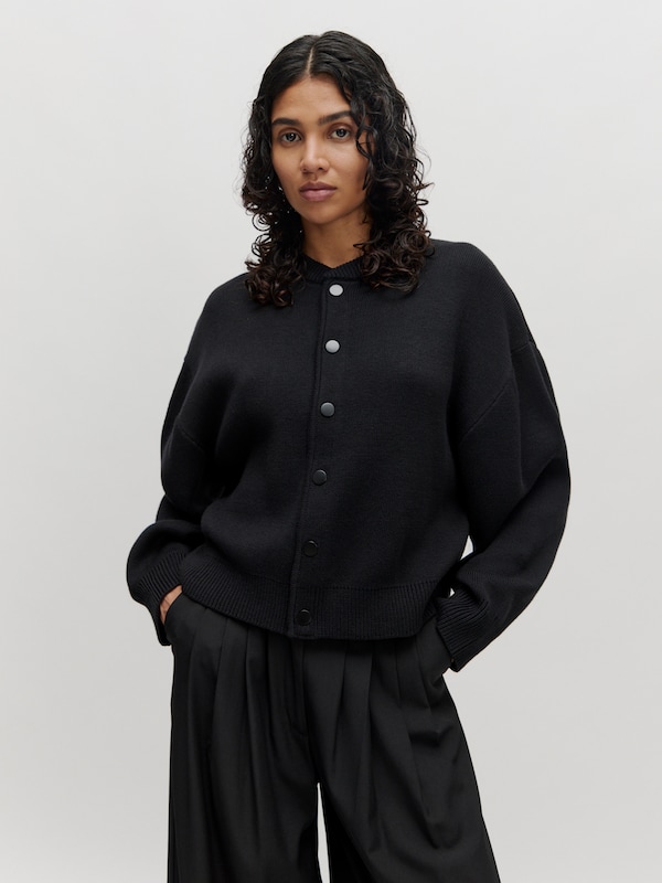 EDITED EDITED Bomberjacke 'Aniela' (GRS) in Schwarz Begrenzte Freigabe