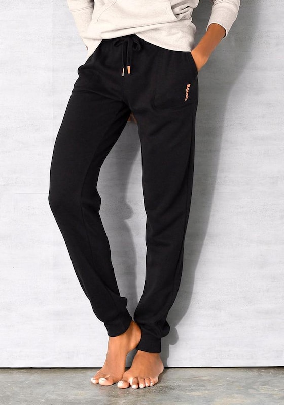 BENCH BENCH Tapered Loungehose in Schwarz Räumungsverkauf