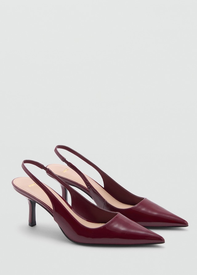 Mango Spitz zulaufender Schuh mit Lackleder-Effekt 50% Rabatt mit kostenlosem Versand