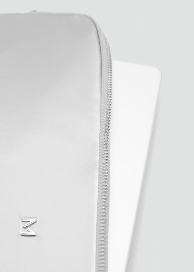 Mango Laptop-Hülle aus Nylon Neuheiten