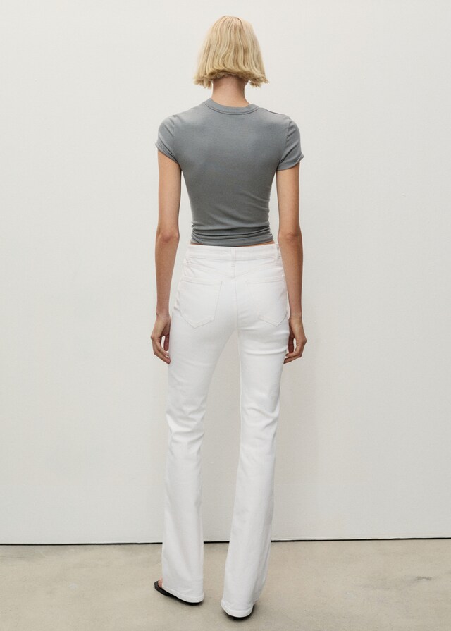 Mango Flared Jeans Fiona mit mittlerer Bundhöhe Kostenloser Versand international