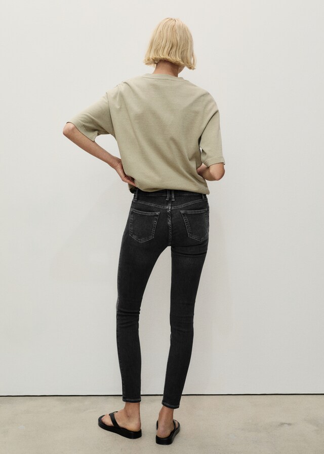 Mango Skinny-Jeans mit mit mittlerer Bundhöhe Bis zu 60% Rabatt