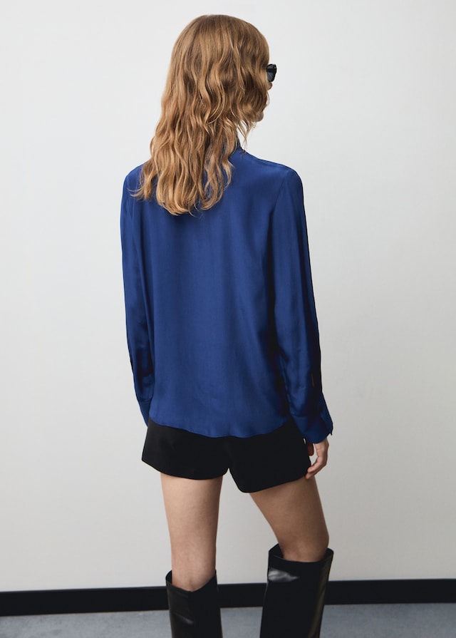 Mango Satiniertes Hemd mit Schleife Black Friday Preise