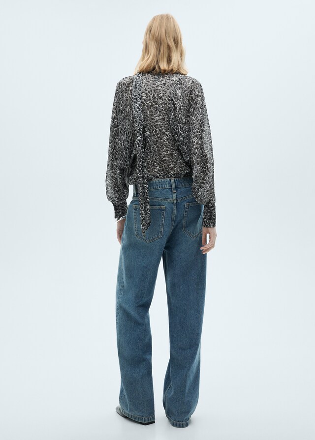 Mango Bluse in Leo-Optik mit Schleifenkragen Online