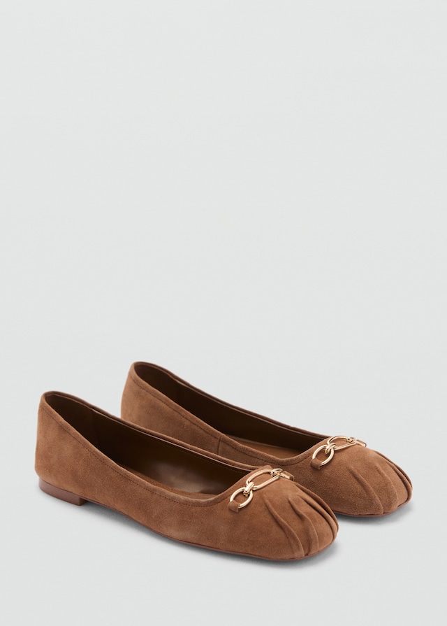 Mango Leder-Ballerinas mit Gliederkettendetail Kostenlose Rückgabe