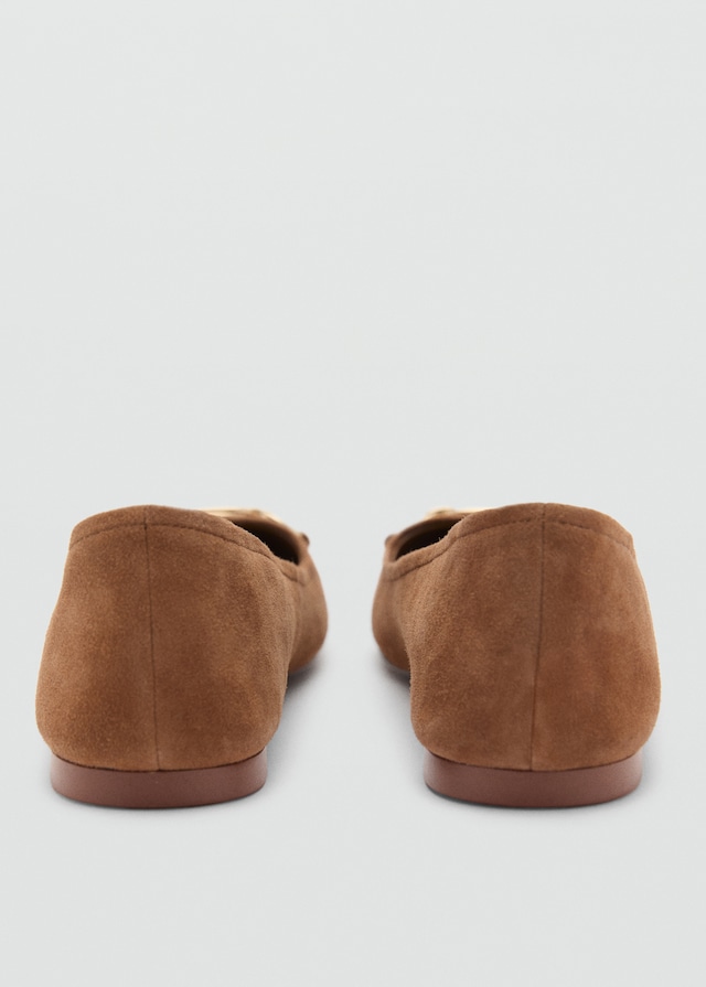 Mango Leder-Ballerinas mit Gliederkettendetail Kostenlose Rückgabe