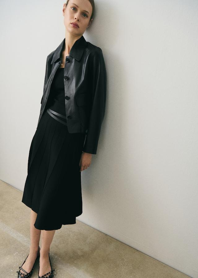 Mango Lederjacke mit Knöpfen Neueste Mode