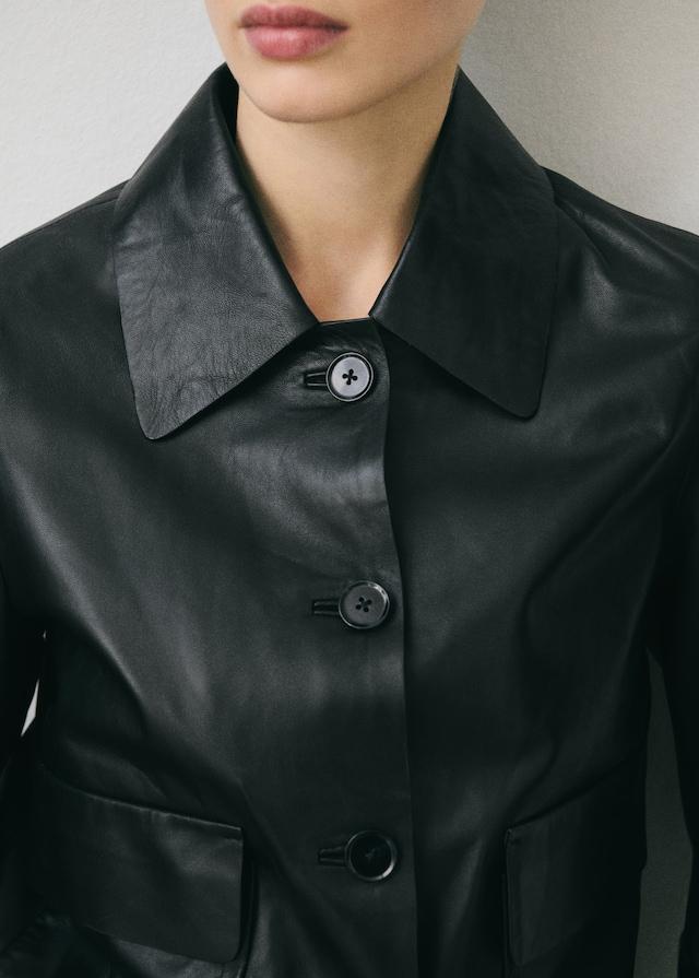 Mango Lederjacke mit Knöpfen Neueste Mode