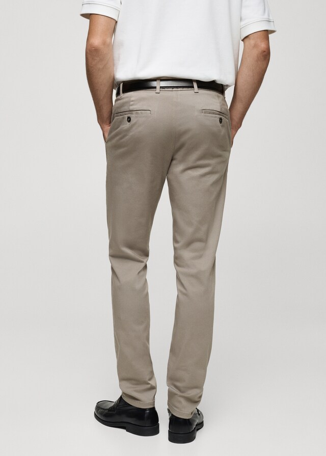 Mango Slim-Fit-Chinohose Barna aus Serge Auslauf