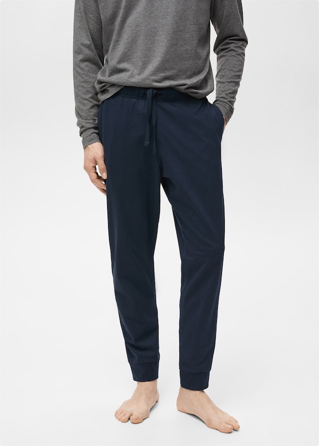 Mango Pack mit langem Pyjama aus 100 % Baumwolle Rabatte dieses Monats