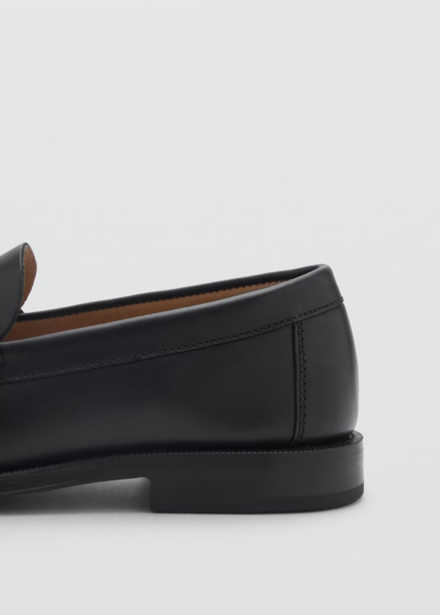 Mango Leder-Mokassins mit Maskendetail Neueste Mode