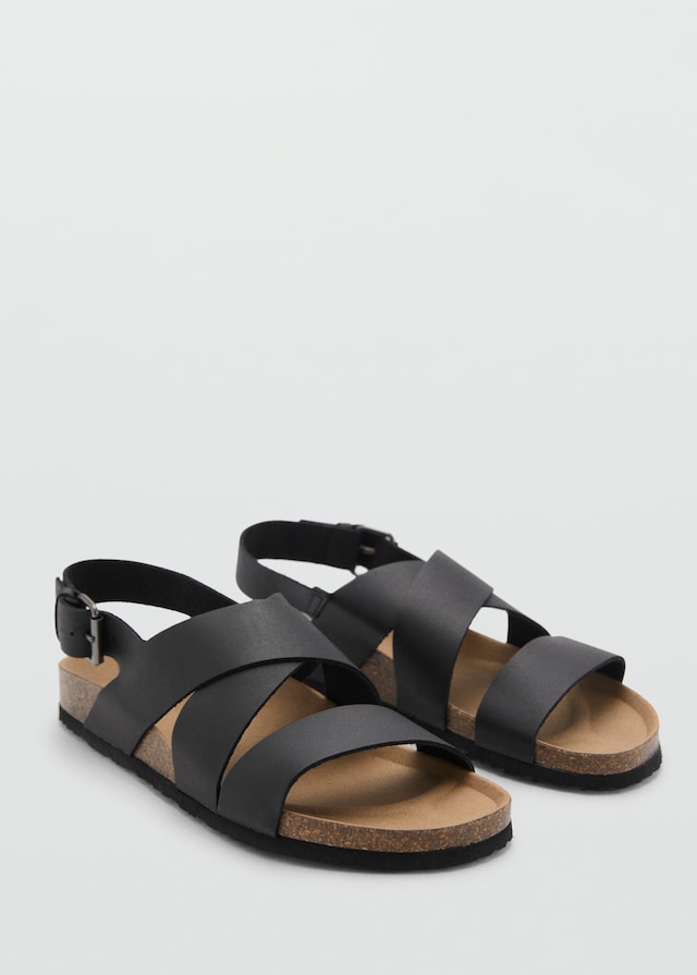 Mango Sandale mit Kreuzriemen und Schnalle aus Leder Zeitlich begrenztes Angebot