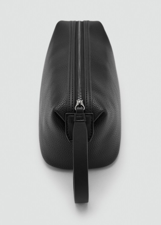 Mango Genarbte Kosmetiktasche mit Kontrasthenkel Neuheiten