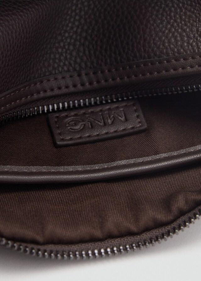 Mango Genarbte Kosmetiktasche mit Kontrasthenkel Sonderangebote