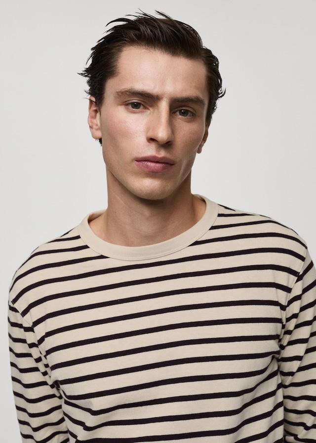Mango Gestreiftes T-Shirt aus 100 % Baumwolle Bestseller