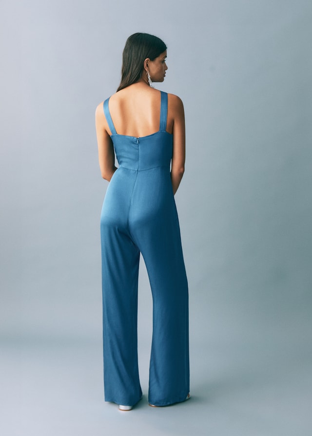 Mango Satinierter Neckholder-Jumpsuit Bestseller