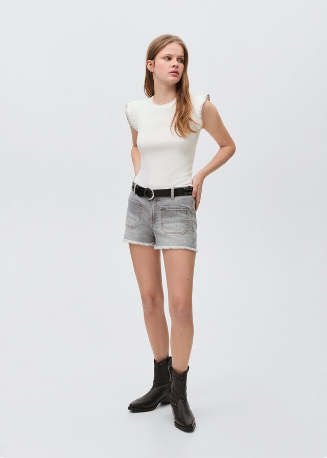 Mango Top mit Volantdetail Sonderangebote