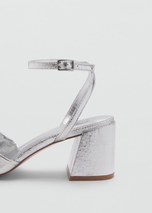 Mango Sandale mit Metallic-Schleifendetail Kauf eins, bekomm eins gratis