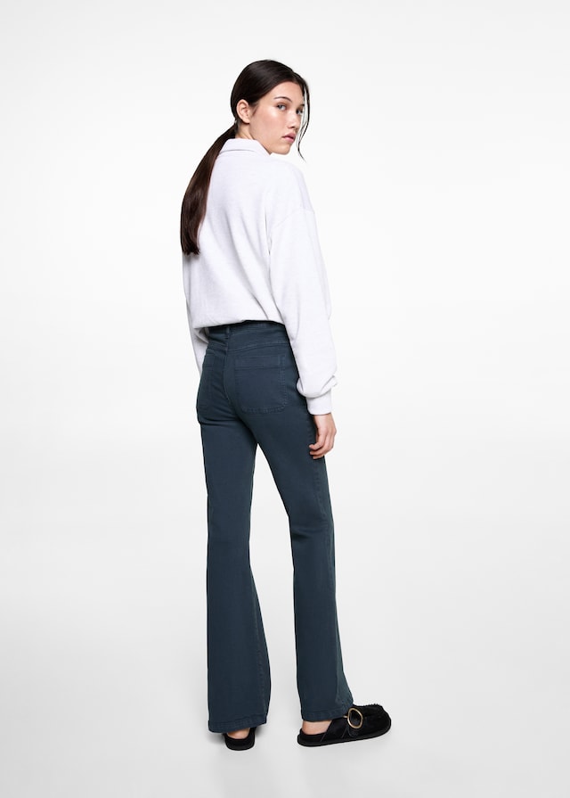Mango Flared-Jeans mit Taschen Muttertagsangebot