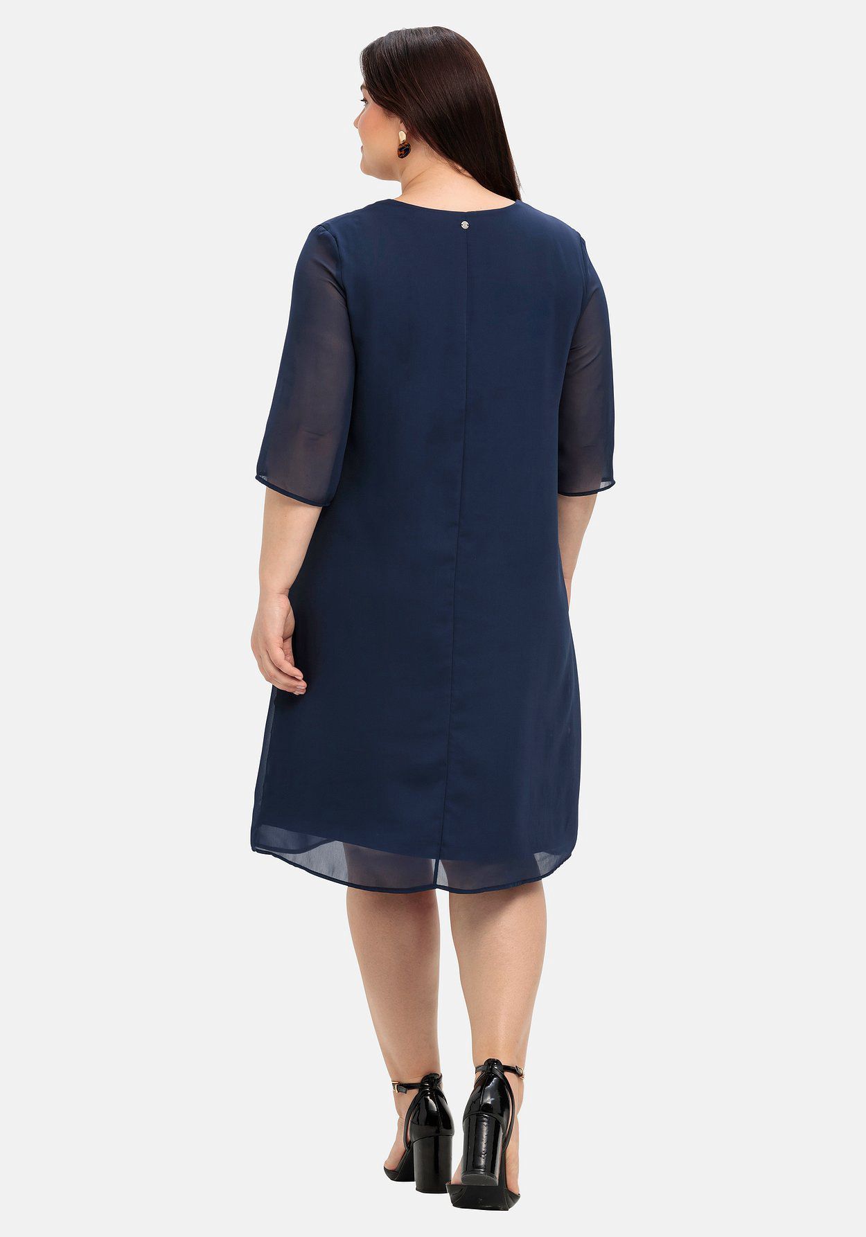 sheego Kleid im Layerlook aus Chiffon und Viskose Räumungsverkauf