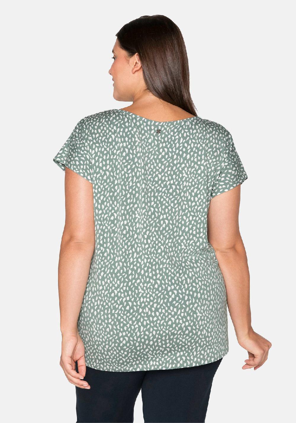 sheego Shirt mit Alloverdruck und gelegten Falten 50% Rabatt mit kostenlosem Versand