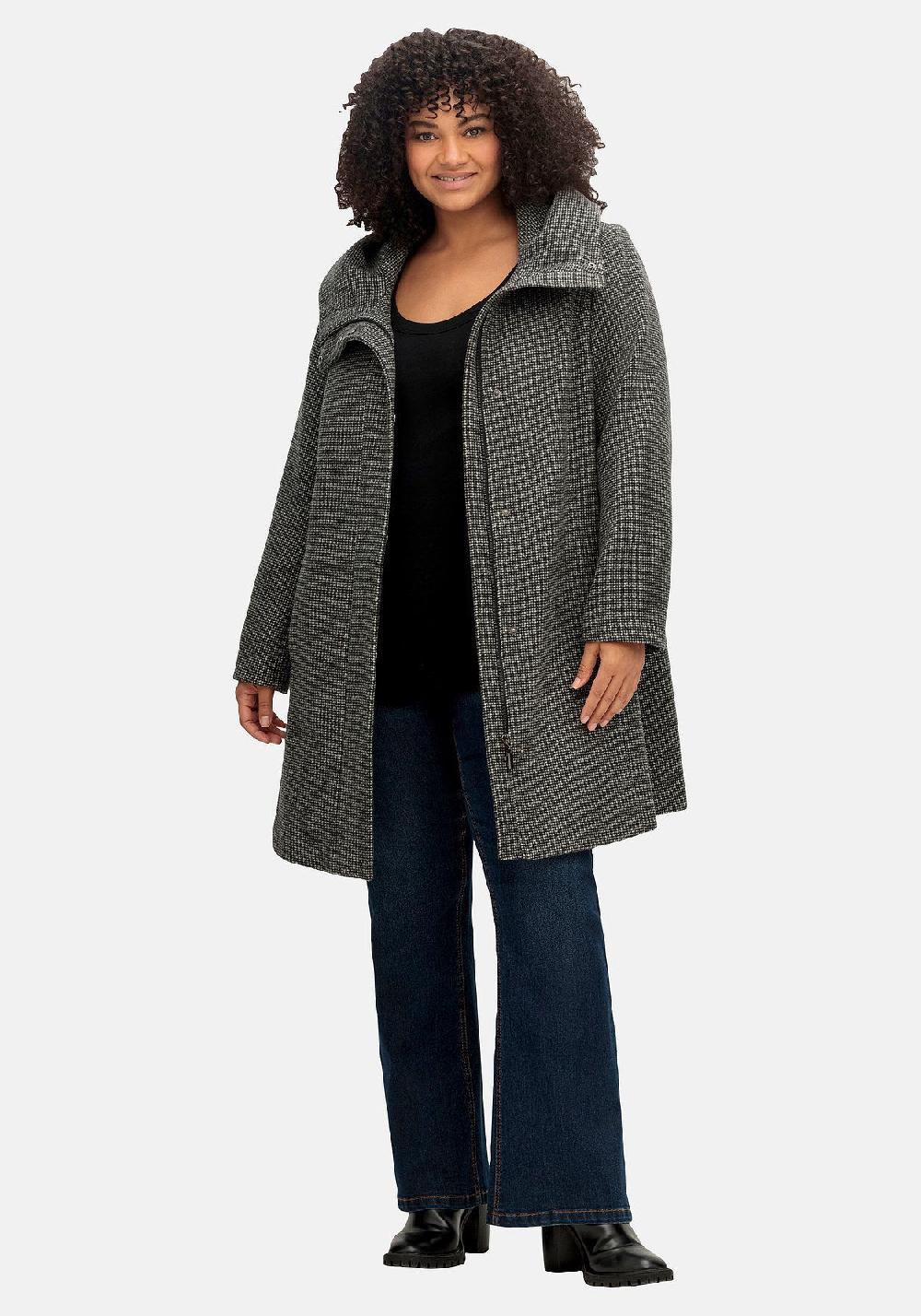 sheego Mantel mit großer Kapuze in A-Linie mit Wollanteil im Angebot
