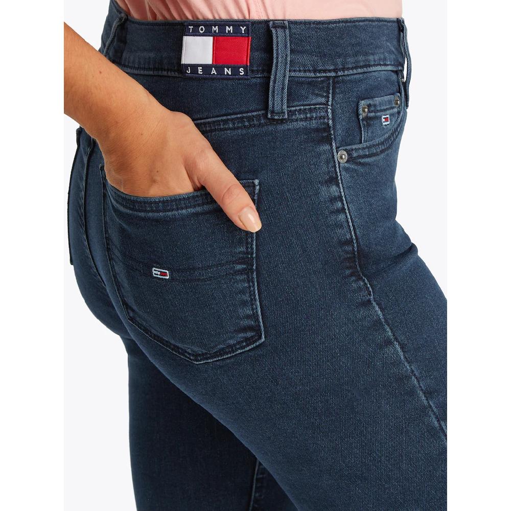 Tommy Jeans Skinny-fit-Jeans »Nora Mid Rise Skinny Fit« mit Waschung mit Logo-Badge 2025