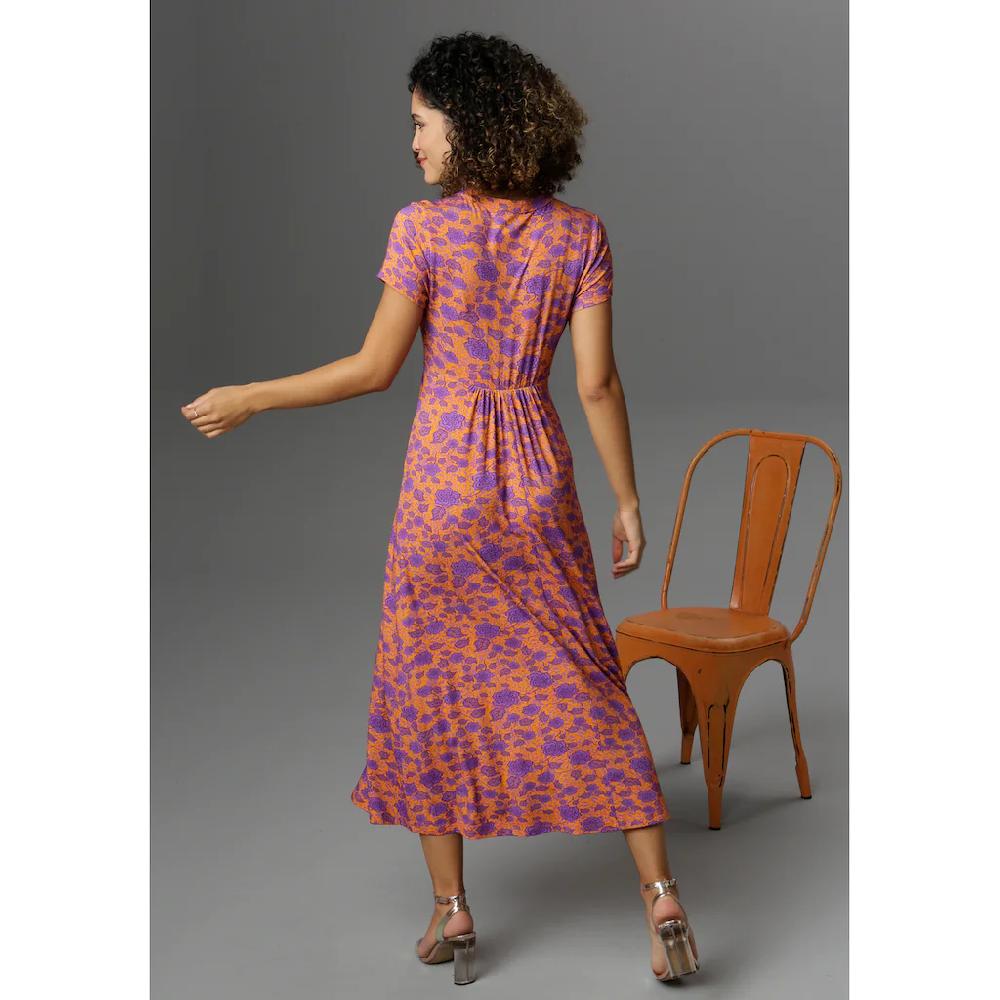 Aniston CASUAL Sommerkleid mit topmodischem Blumendruck VIP-Rabatte