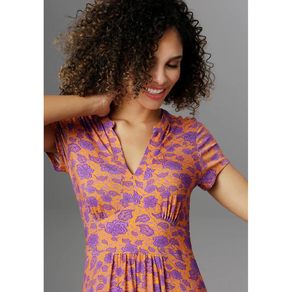 Aniston CASUAL Sommerkleid mit topmodischem Blumendruck VIP-Rabatte