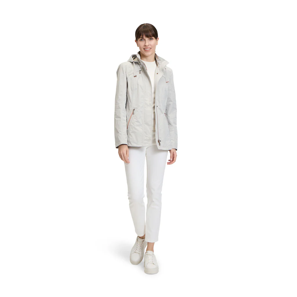 Gil Bret Sommerjacke »Gil Bret Sommerjacke mit abnehmbarer Kapuze« mit Kapuze Saisonschlussverkauf