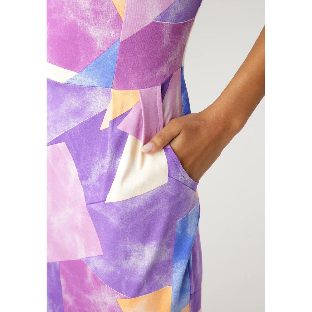 Aniston SELECTED Sommerkleid mit farbenfrohem Druck und praktischen Taschen Bis zu 60% Rabatt