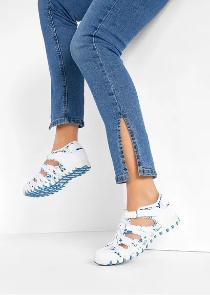 bonprix Charismatischer Slipper mit hübschen Riemen - weiß im Angebot