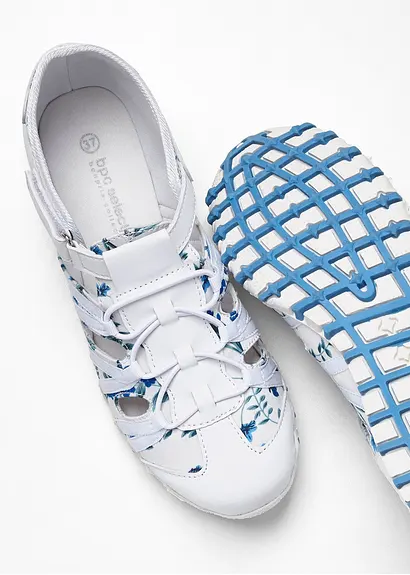 bonprix Charismatischer Slipper mit hübschen Riemen - weiß im Angebot