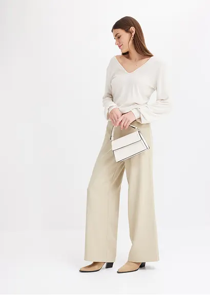 bonprix Kuscheliges Shirt mit dekorativen Perlen - beige Letzte 3 Tage